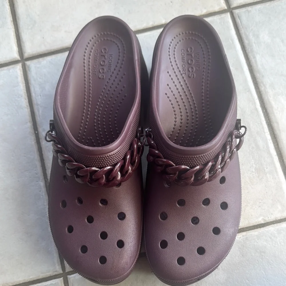 CROCS Women's Chain Detail Platform Clogs - Dark Brown - Picture 3 of 6